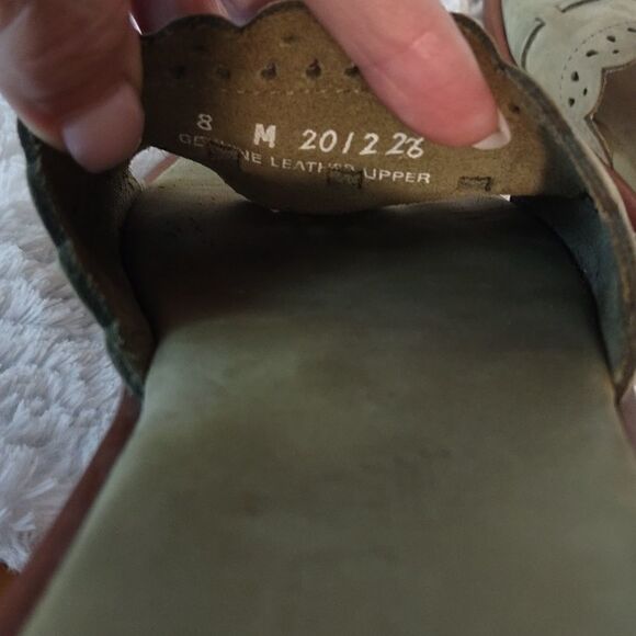 Lisa B Suede Woman's Slide Sandals - Picture 5 of 6